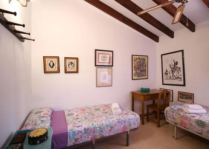 Casa Llorens 度假居 *